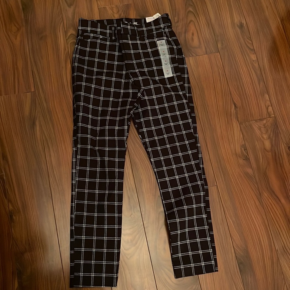 Black and White Skinny Pants